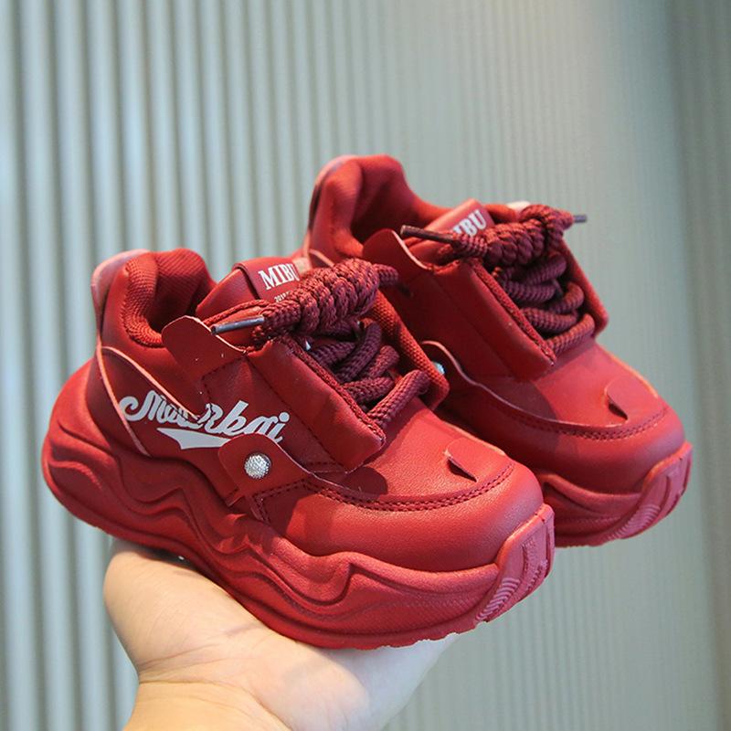 Детская спортивная обувь 2025 весна и осень новая обувь для пап для мальчиков легкие кроссовки для девочек маленькие белые туфли на мягкой подошве детская повседневная обувь