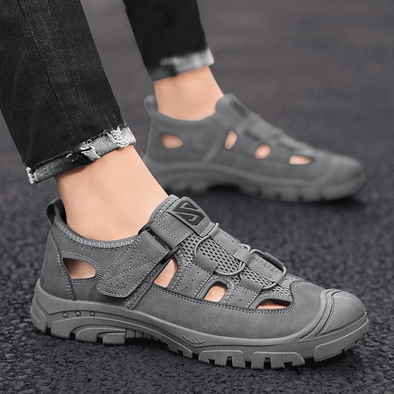 Outer Penetration Air Men's Sandals Wild Hollow Sandals Men Summer Wear-resistant Non-slip Toe Cap