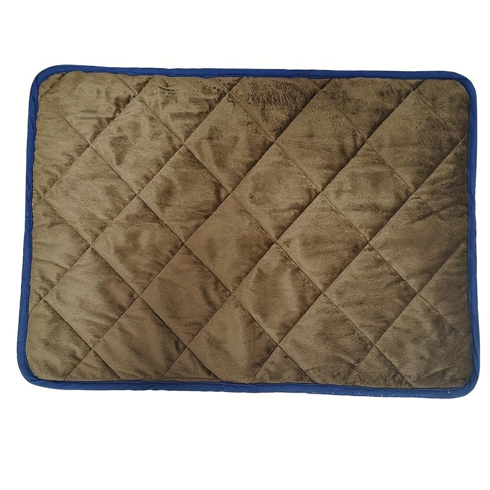 Cozy Self-Warming Pet Mat for Dogs & Cats - Extra Warm Thermal Bed with Non-Slip Bottom, Durable & Machine-Washable, Ideal for Indoor/Outdoor Use
