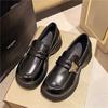 Маленькие кожаные туфли на платформе в британском стиле женские 2025 новые весенние модели универсальные декоративные jk одинарные туфли лоферы на платформе ins тренд