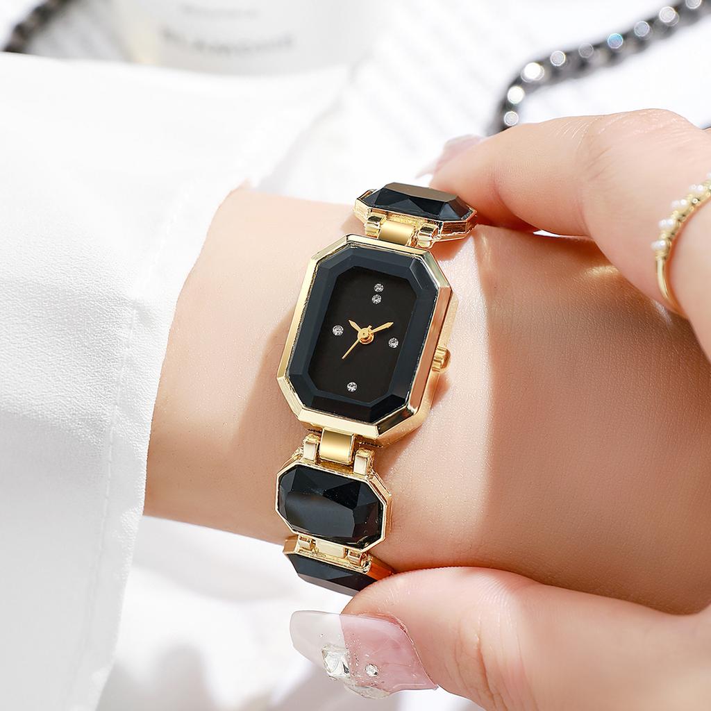 5 цветов Женские часы Модные квадратные циферблат Элегантные винтажные Трендовые кварцевые часы (Коробка в комплект не входит)