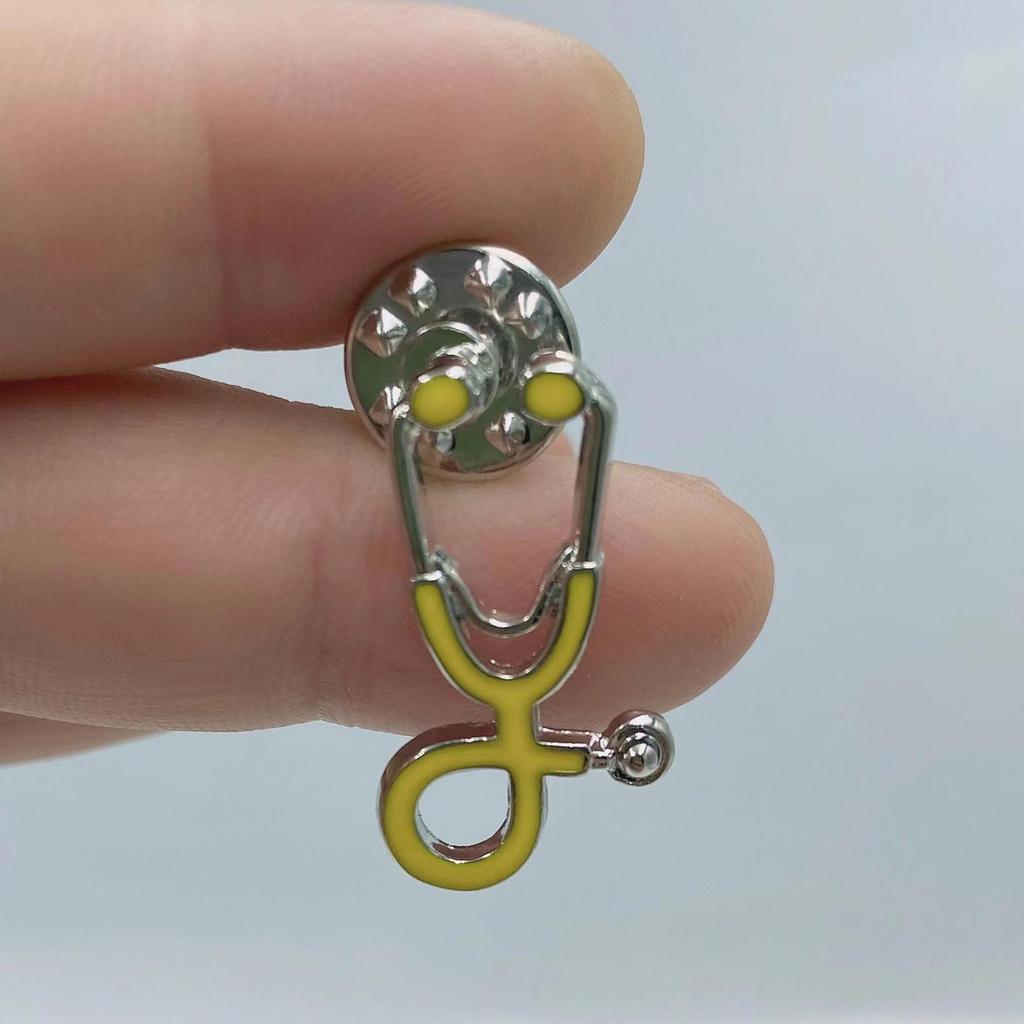 Брошь в виде стетоскопа в виде мультяшного доктора - Креативные европейские и американские украшения