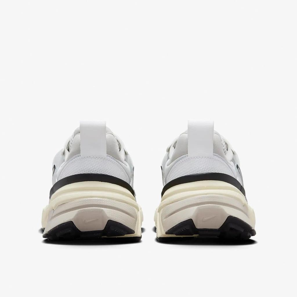 Nike V2K Run Унисекс Технологичные Кроссовки Summit White Pure Platinum Metallic Silver 23,0 см