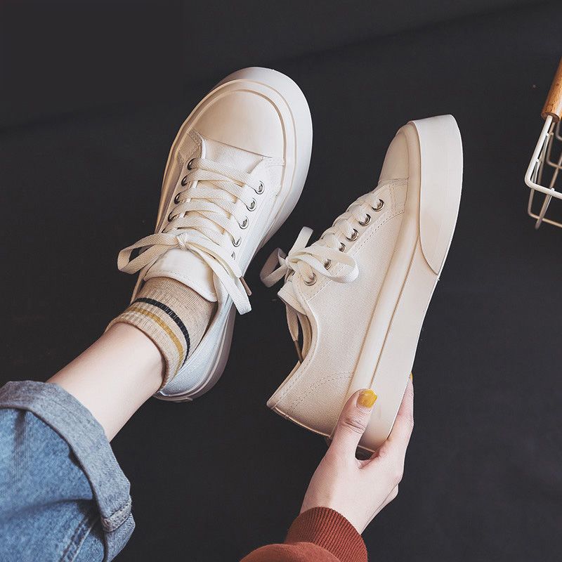 Женские тапочки, мюли, шлепанцы, низкий каблук, летние белые детские сандалии с бантом, туфли для женщин 2024 года, наружная обувь из ПВХ Vip 39, повседневная обувь