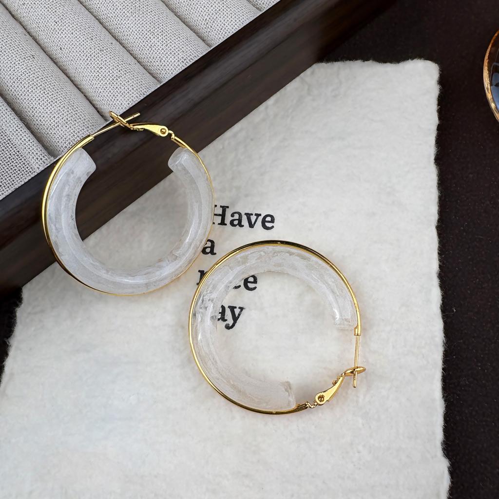 Silver needle Maillard smudged resin earrings women's autumn and winter fashion round face earrings niche exaggerated unique retro earrings