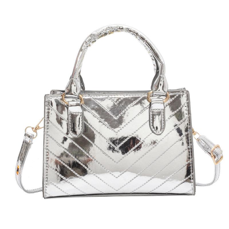 Модная тенденция Маленькая сумка 2023 Лазерная блестящая сумка для лица Цветная текстура Сумка через плечо на одно плечо