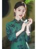 Современное зеленое осеннее ципао 2025: Длинный рукав, Высококачественный, Китайский стиль