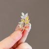 Leaf and Rice Flower Brooch High-end Women's Niche Design Sense Brooch Collar Pin Exquisite Suit Brooch
