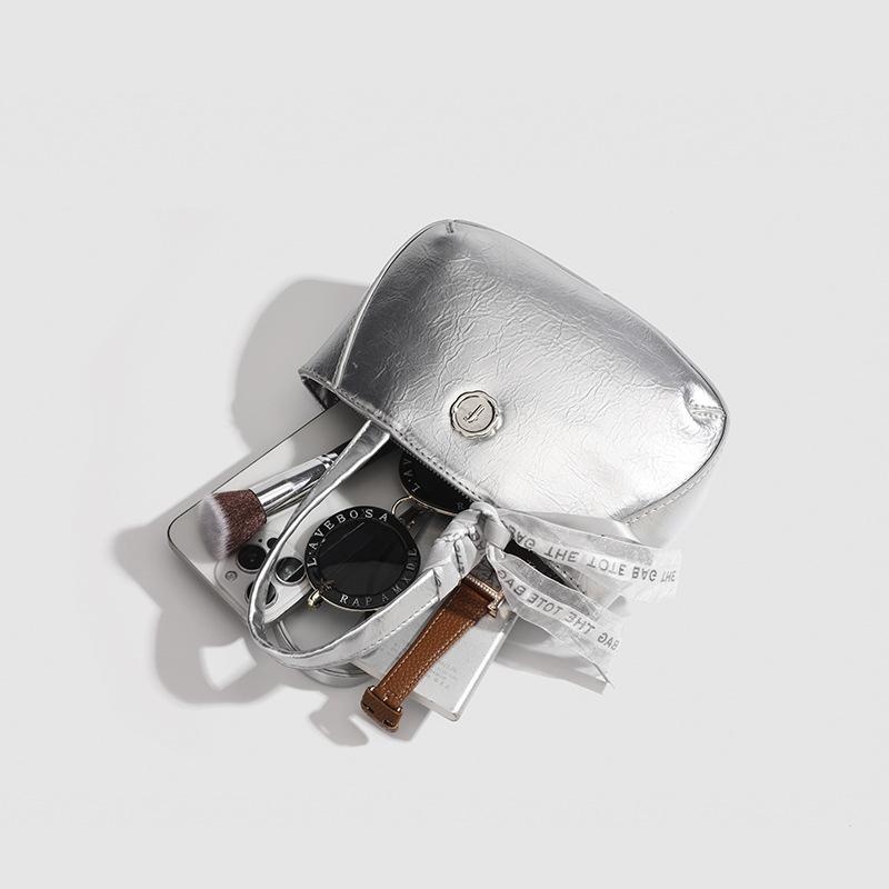 Сумка Texture Niche Женская мода Модная серебристая маленькая квадратная сумка с одним плечом Сумка через плечо