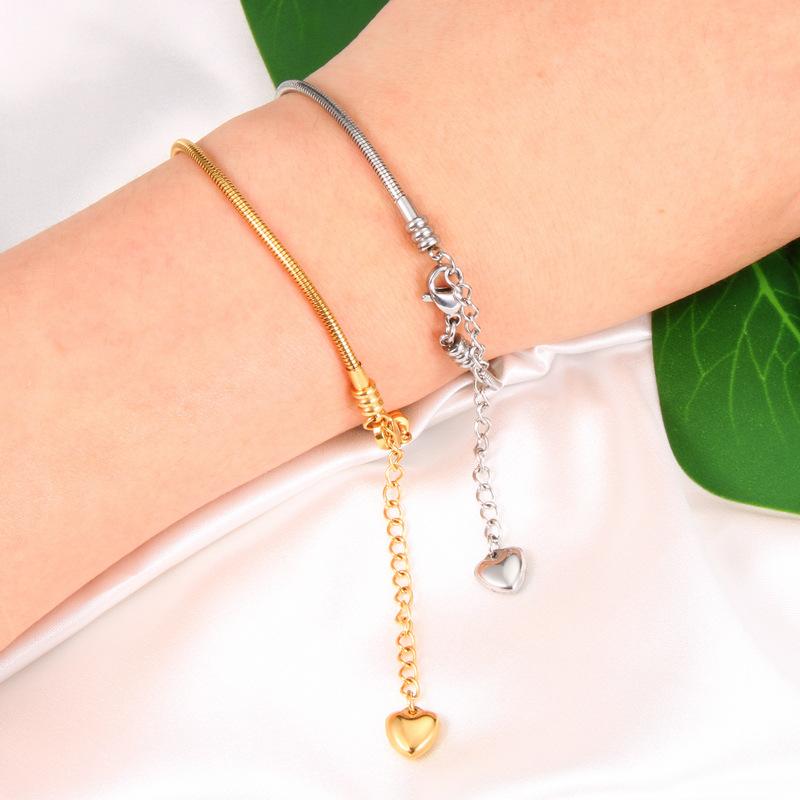 Stainless Steel 18K Gold Cartilage Snake Bone Chain Retro Jewelry Bracelet Summer Women'S High-End Sense Simple Love Women'S Bracelet