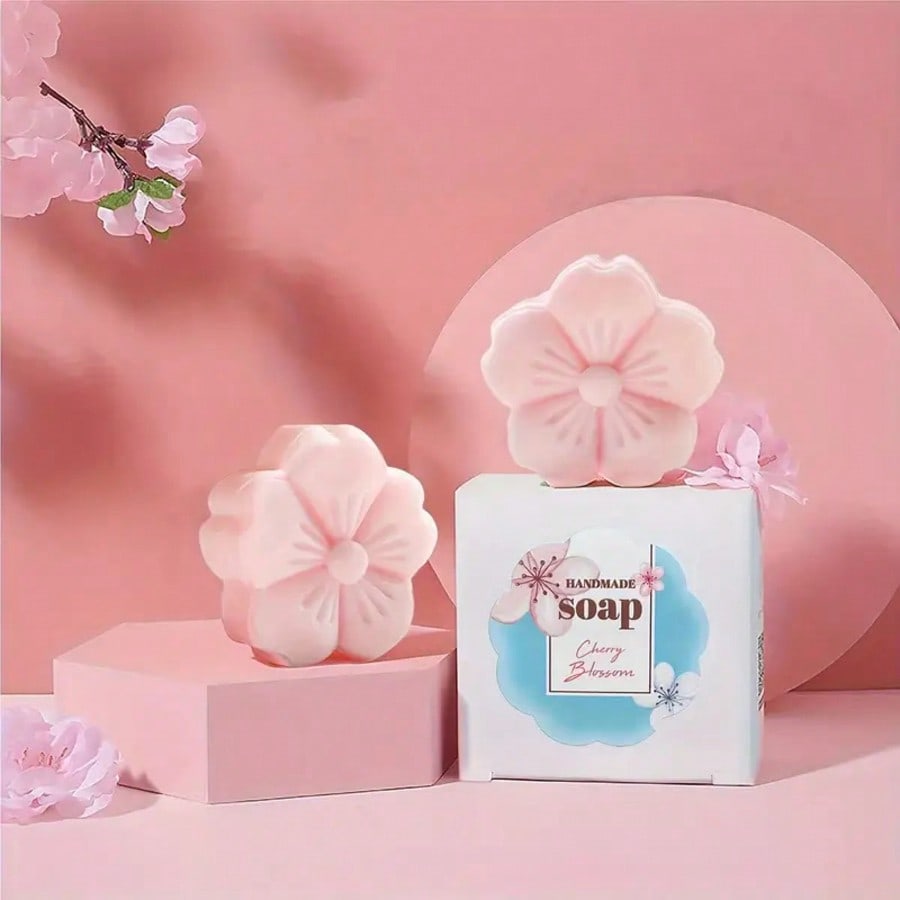 Мыло ручной работы Sakura с экстрактами цветков сакуры для нежного ухода за кожей. Стойкий аромат. Очищающее средство для лица, тела, рук.
