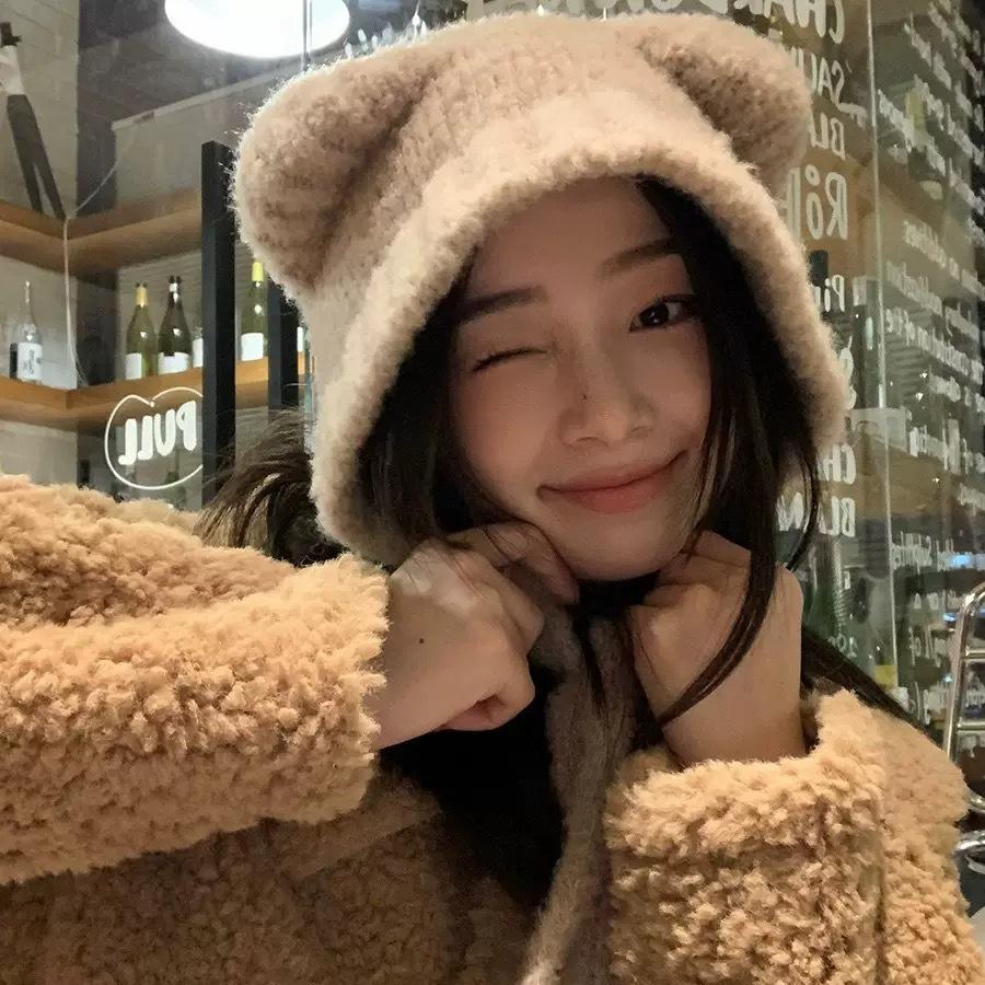 Осень и зима милый медведь женский плюшевый головной убор теплый для лица маленькая вязаная шерстяная шапка большой окружности головы шапка для защиты ушей