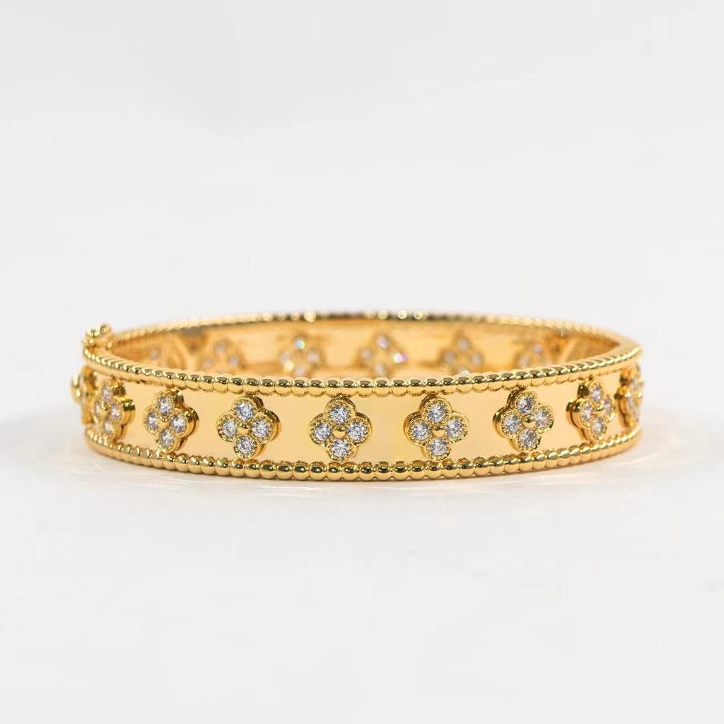 2026 Four-leaf Clover Bracelet Women's Hollow Design High-end Flower Bracelet Full of Diamonds Kaleidoscope Bracelet Versatile Jewelry
