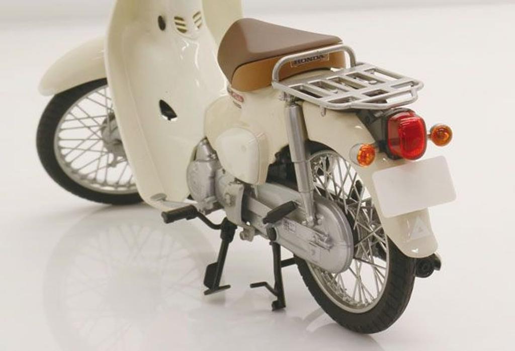 Fujimi Models Серия NEXT 8 Honda Super Cub 110 Пластиковая модель (ФУДЗИМИ) 1/12 Нет. (Девственный бежевый)