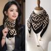 Women's 2024 Magnetic Triangle Neck Protection Scarf - Cotton & Linen High-End Square Scarf for Autumn/Winter