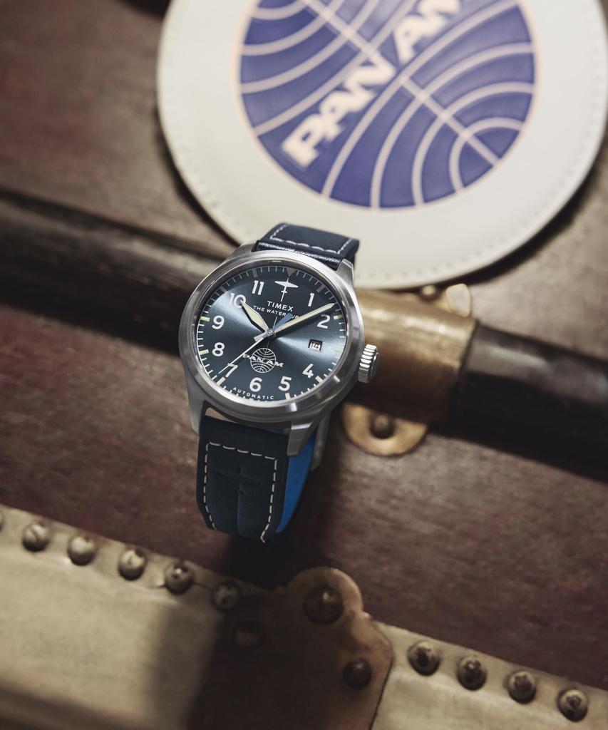 Часы Timex Waterbury TW2Y38800 Автоматические 10 АТМ Водонепроницаемые Минеральное Стекло Синий Циферблат Нержавеющая Сталь [TIMEX] Мужские [Б/У]