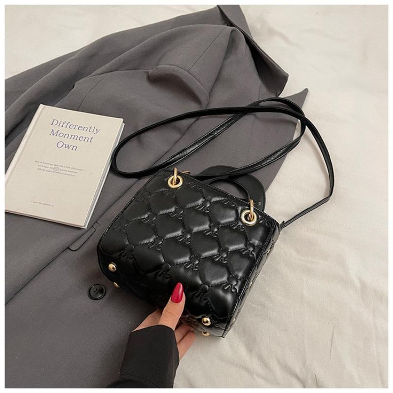 Spring New Princess Diana Bag Women's Casual Handbag Niche Texture Fashionable Versatile Shoulder Messenger Bag