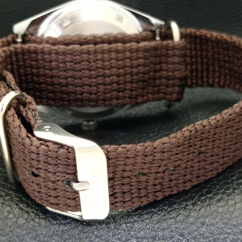 ВОССТАНОВЛЕННЫЕ МУЖСКИЕ ЧАСЫ SEIKO 5 AUTOMATIC, СДЕЛАНО В ЯПОНИИ, КРАСНЫЙ ЦИФЕРБЛАТ, ИЗГОТОВЛЕНЫ НА ЗАКАЗ a440096-2 QV90-a440096