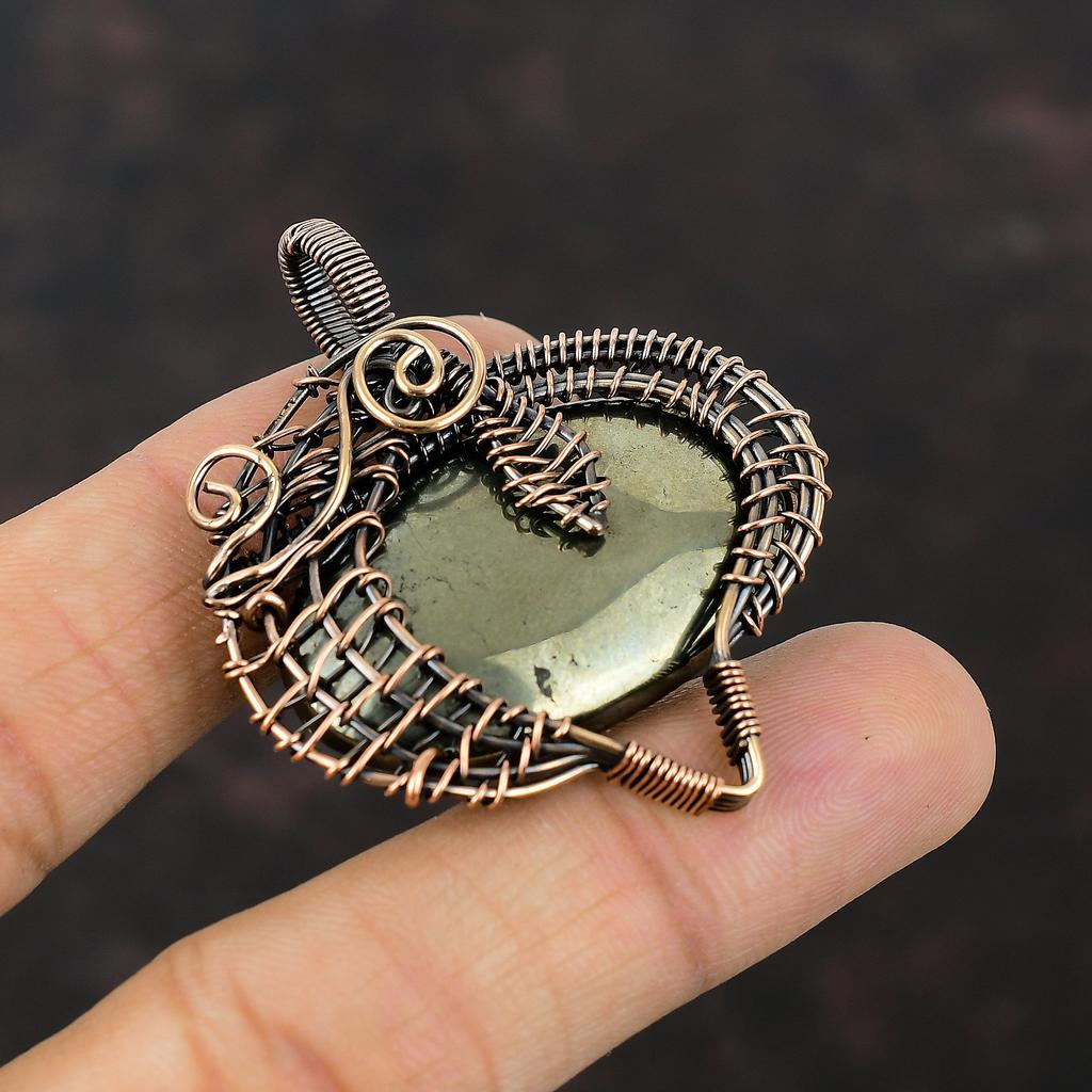 Пиритовый кулон, обернутый медной проволокой, ювелирное изделие, драгоценный камень, ювелирное изделие ручной работы, обернутый медной проволокой, уникальный дизайн, ювелирное изделие, подарок для друга