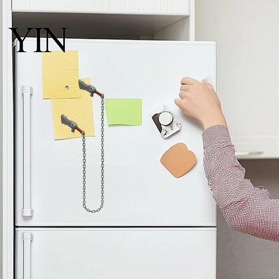 Blade Chain Ornaments 1 Pair 3D Fridge Magnet, Printed Weapon Magnetic Kitchen Decor Magnet Decoration for Office Whiteboard Cabinet, Gift Game Lovers