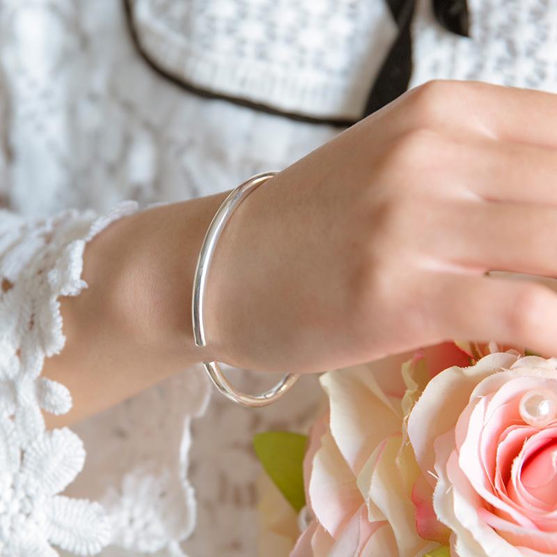 Women's Bracelet Smooth Face Bracelet Fashionable Silver Plated Jewelry Solid High Gloss Light Body Bracelet Korean Edition for Men and Women