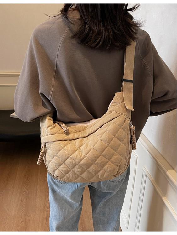 2025 Горячий стиль Аргайл Сумка-пельмень через плечо для женщин - Модный осенне-зимний дизайн