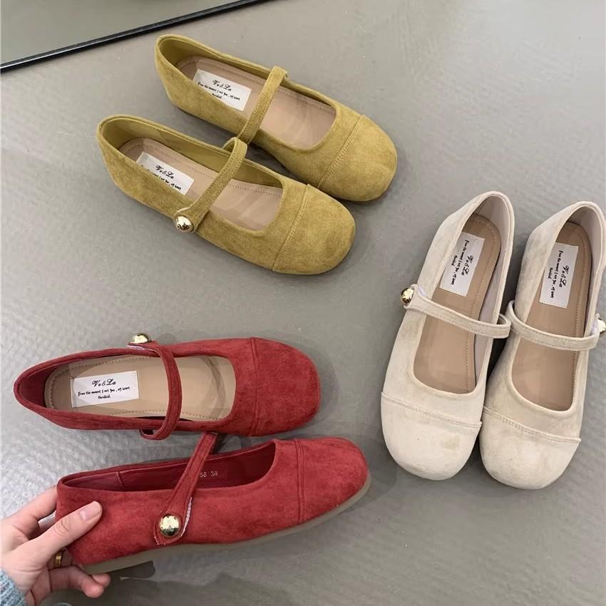 Туфли в стиле ретро с неглубоким горлом для девочек 2025 года, весна и осень, новые французские туфли с мягким плоским дном и надписью «Мэри Джейн»
