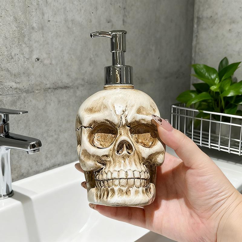 Ванная бутылка в европейском стиле в форме черепа из смолы, дозатор для мыла для ванной, бутылка для домашнего антисептика для рук, бутылка для хранения геля для душа