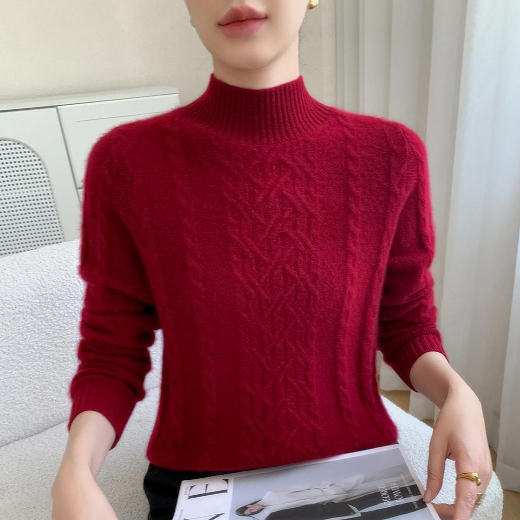2025 Autumn/Winter Women's Thick Cashmere Half-High Collar Loose Cable Knit Sweater