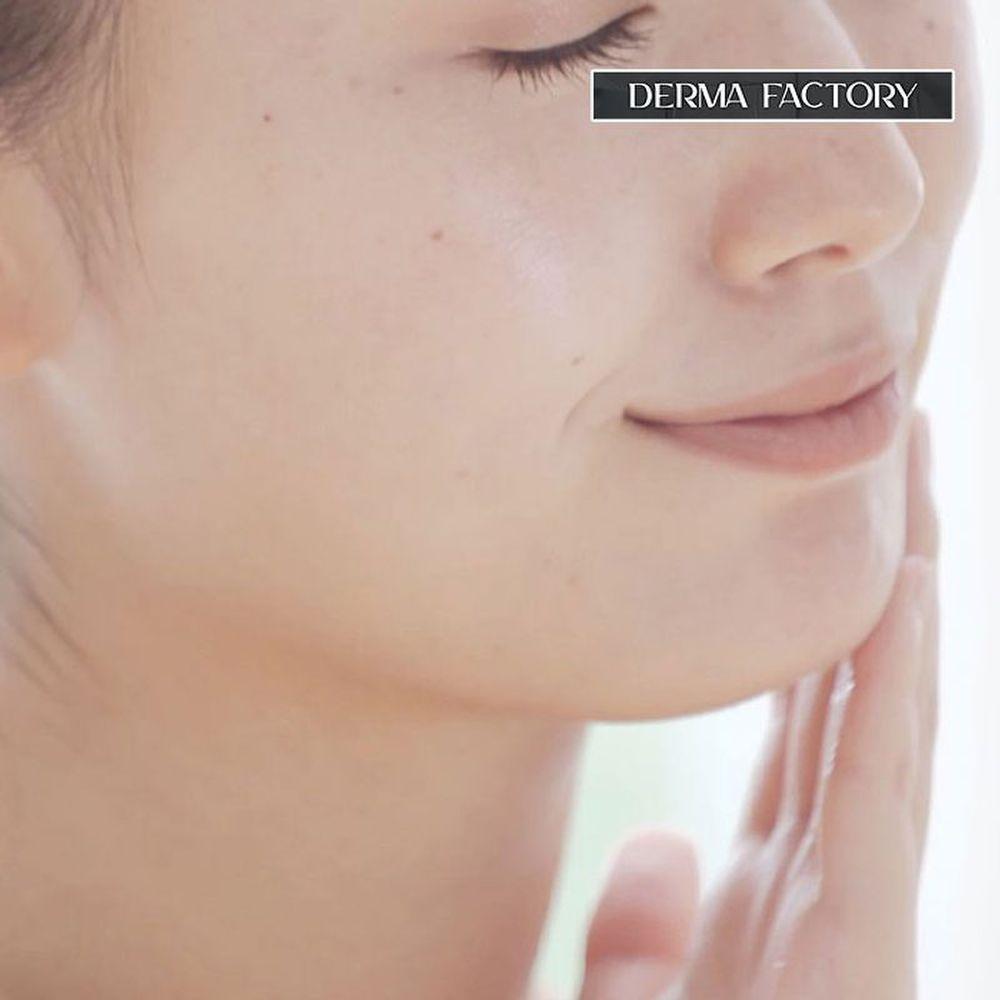DERMA FACTORY Веганская сертифицированная водная эссенция с ниацинамидом 11% 150 мл
