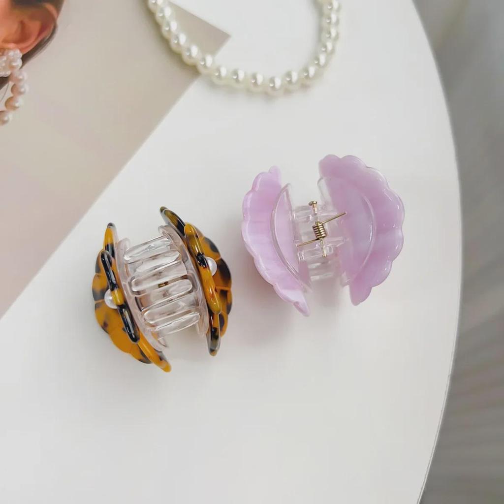Bofeiya Summer Pearl Shell Acetate Hairpin – Sweet Dopamine Shark Clip