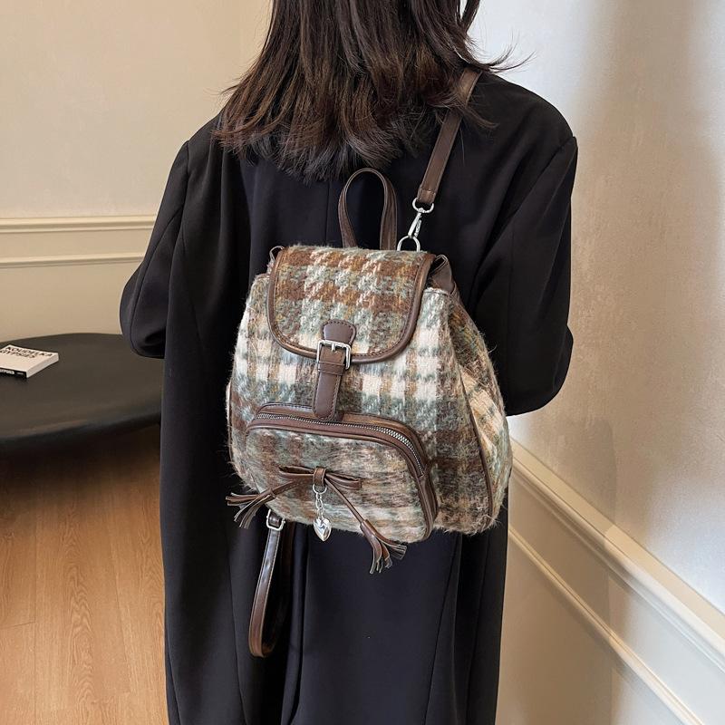 2025 Autumn and Winter New Contrasting Color Backpack Fashion Gradual Change Plaid College Student Schoolbag Suede Retro Shoulder Backpack