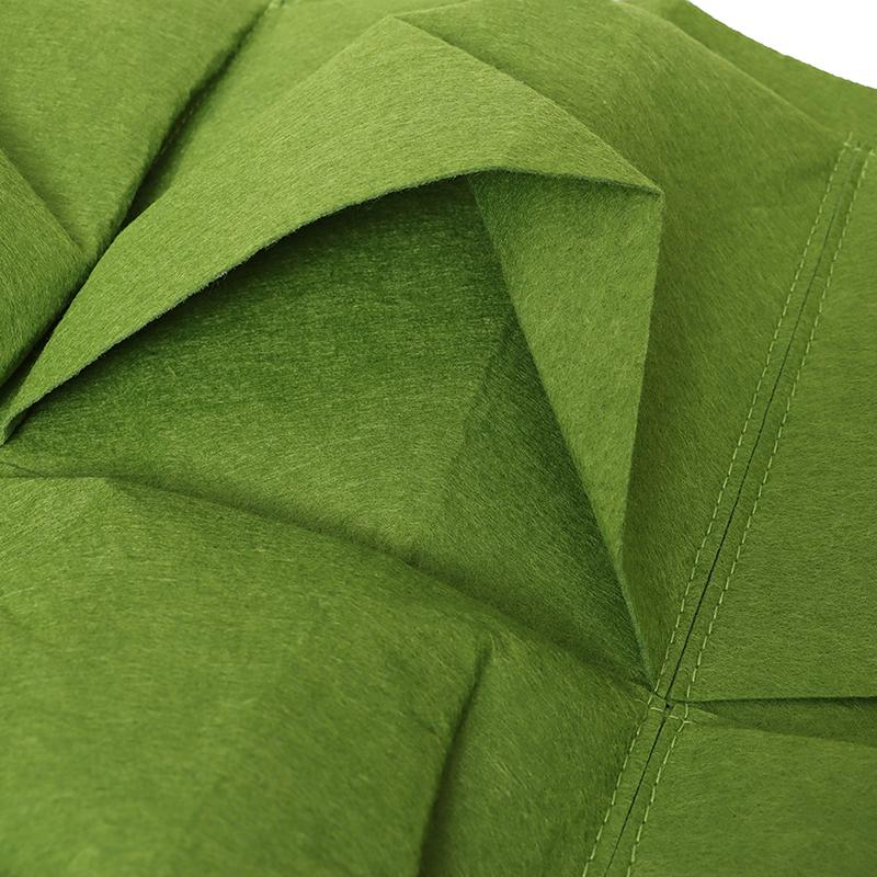 Зеленые вертикальные висячие цветочные горшки садового плантатора кладут в сумку подвес держателя стены