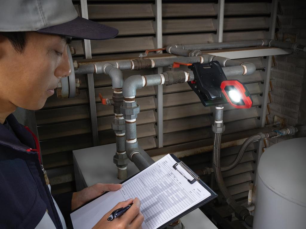 Kyoto Tool (KTC) Rechargeable LED Clamp Light, 1600lm, AL812L