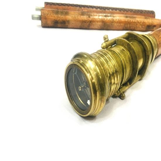 Телескоп с компасом и деревянной тростью с коричневой кожаной деревянной тростью шпион