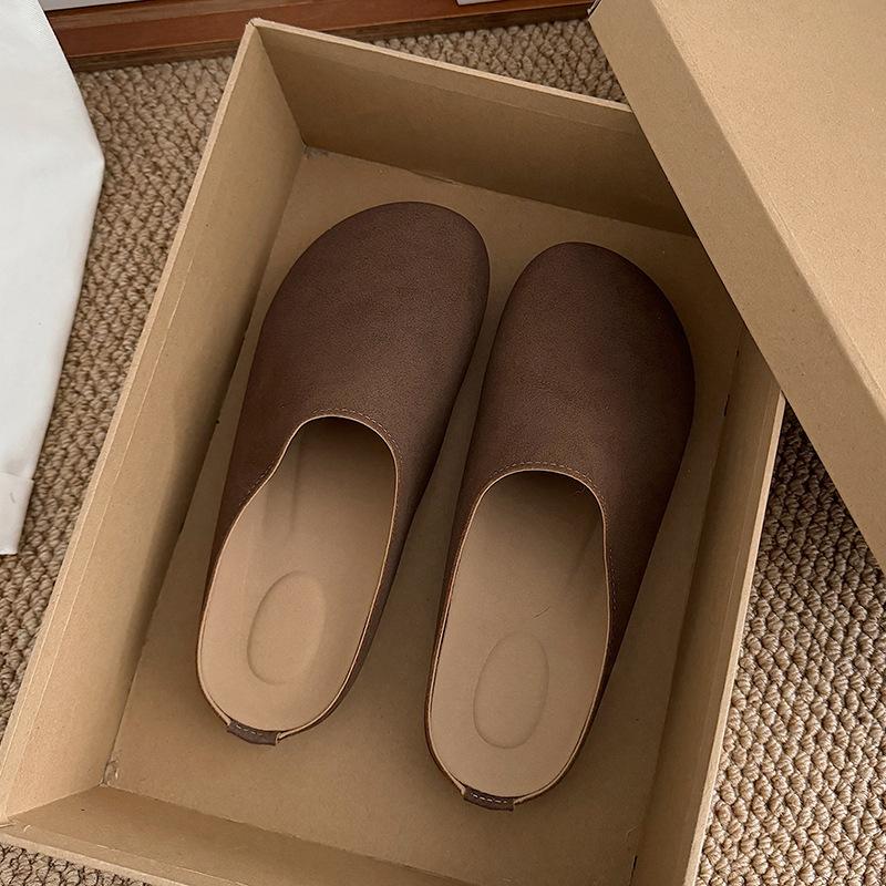Модные новые женские тапочки с закрытым носком, замшевые сандалии, осенние новые ретро-туфли с плоской подошвой и ремешком на пятке