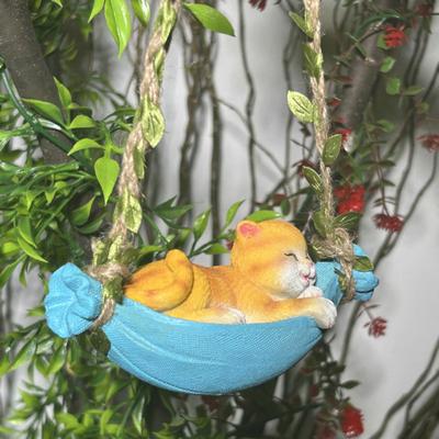 Смоляная милая качающаяся кошка Оранжевый кот на гамаке Подвесное украшение для сада, балкона, дерева, окна, стены, автомобиля