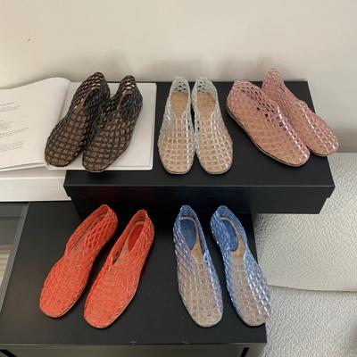 2025 весна и осень новая сумка с отверстием для головы обувь женская одежда пляжные крутые шлепанцы нескользящие сандалии на супермягкой подошве плоские и удобные