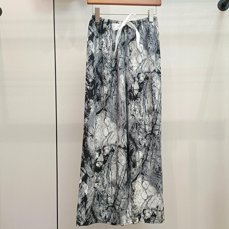 Весенние и летние тонкие домашние брюки, женские милые повседневные брюки с цветочным принтом, которые можно носить на улице, свободные домашние цельные пижамные брюки