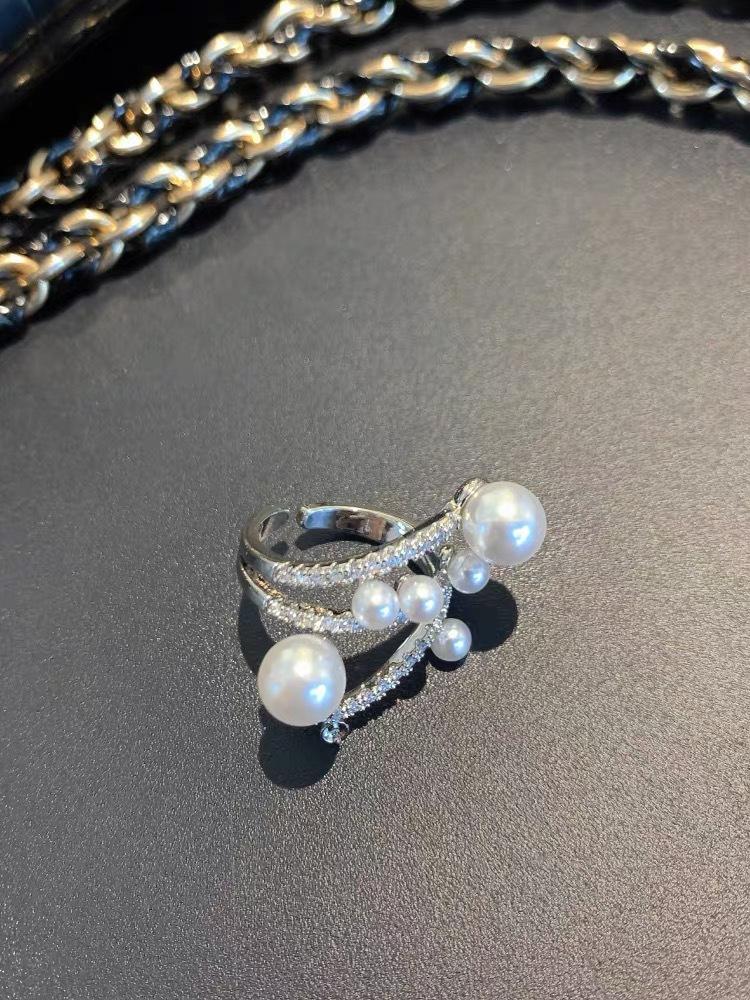 Ring Women's Fashion Personality Winding Diamond-set Pearl Ring Opening