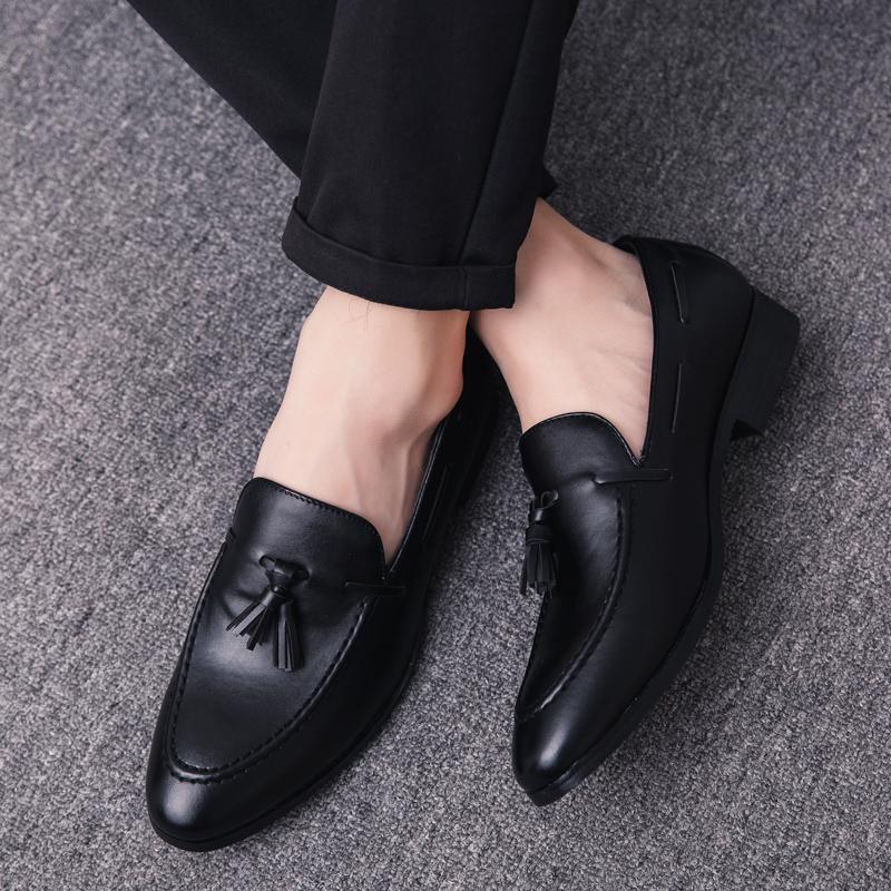 Zapatos Para Hombre Мужская социальная обувь Осенние мужские туфли из кожи Модная мужская обувь на плоской подошве Итальянские деловые повседневные мокасины