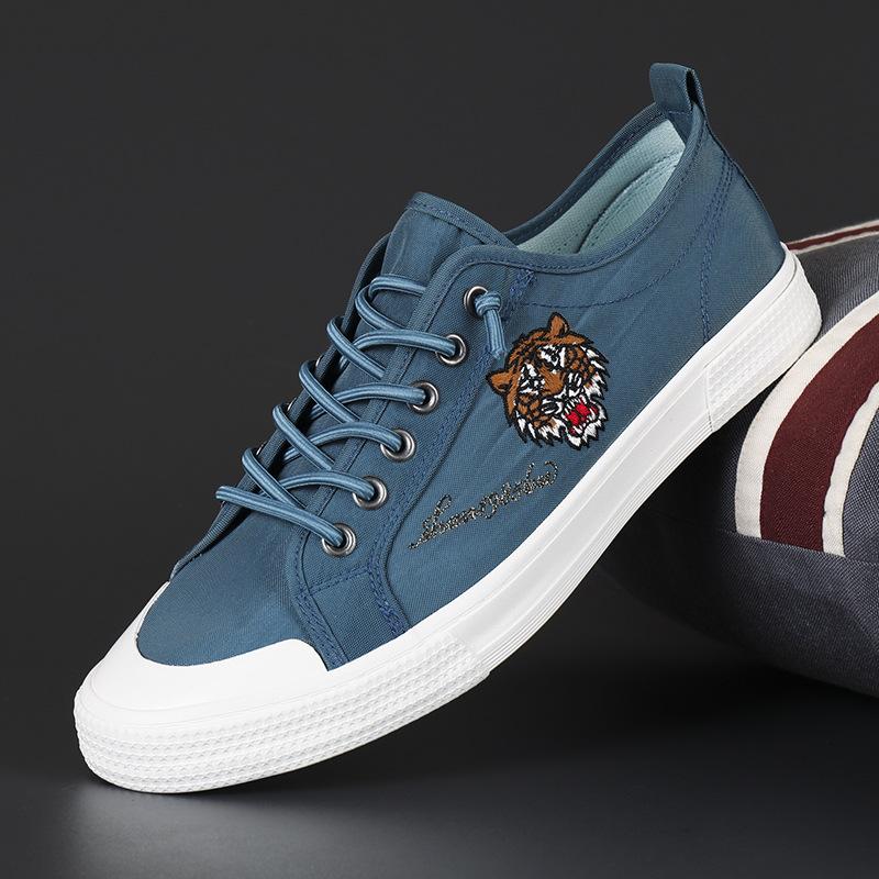 Мужские туфли из ткани Canvas, зонтичная ткань Ice Silk, дышащая тканевая обувь с низким верхом, на шнуровке, с мягкой подошвой, с вышивкой, модные повседневные туфли для мужчин