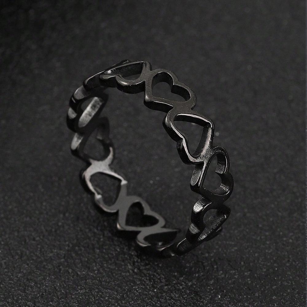 Кольцо из титана с полым сердцем из нержавеющей стали