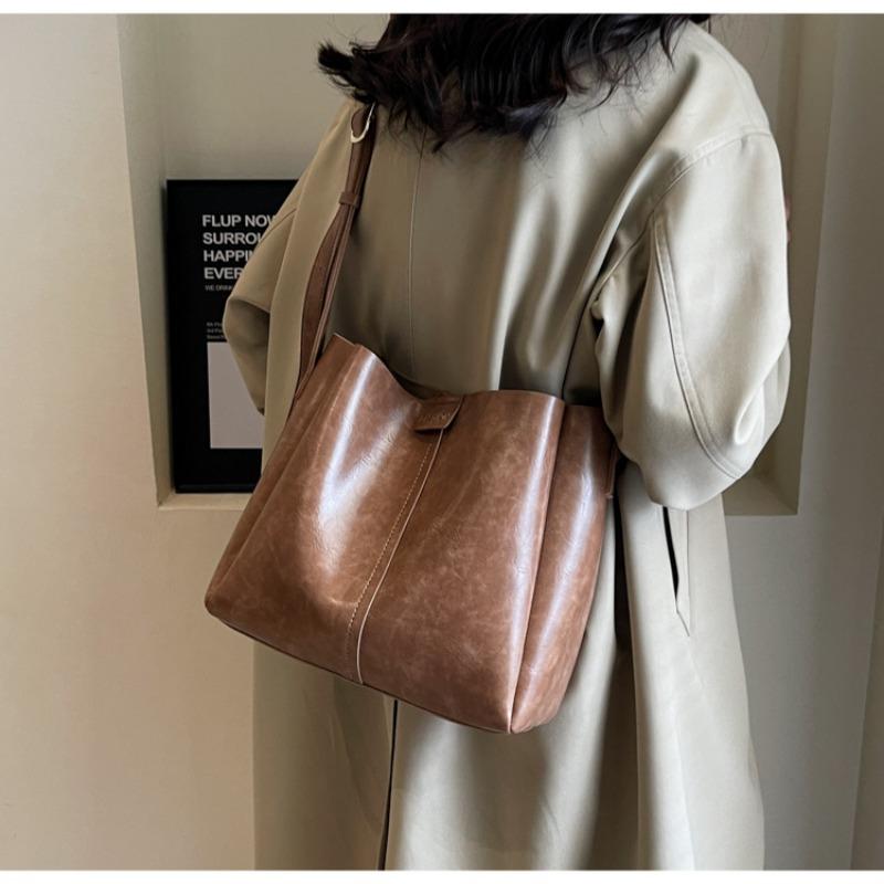 Универсальная женская кожаная сумка из искусственной кожи большой емкости для поездок на работу, новая корейская модная сумка в стиле ретро, ​​однотонная сумка на плечо