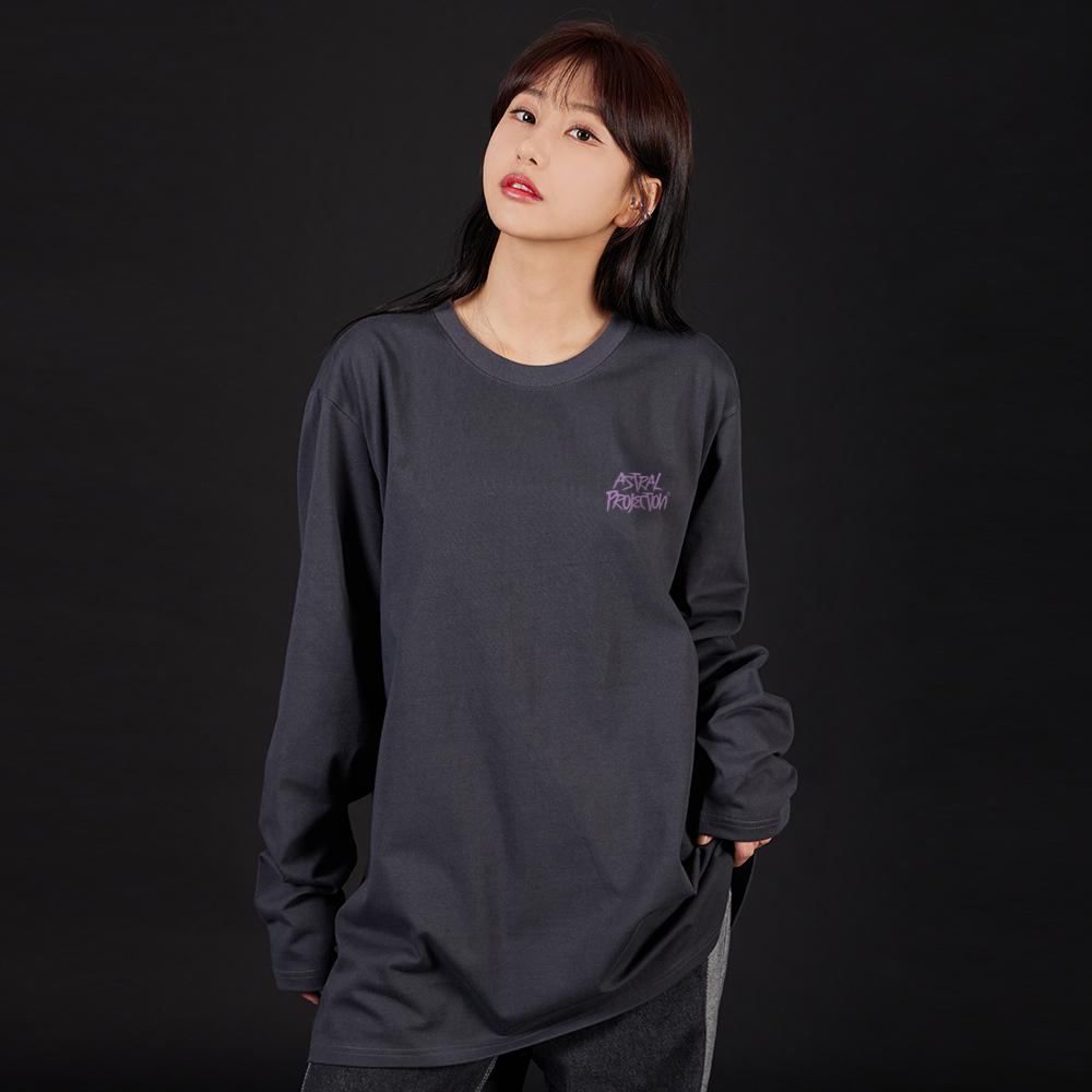 ASTRAL PROJECTION Graffiti Lettering Oversized Long Sleeve T-Shirt_Charcoal
