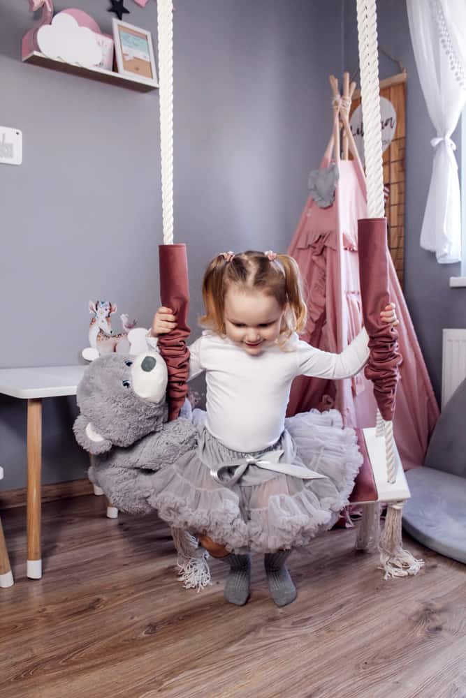 Качели розовые