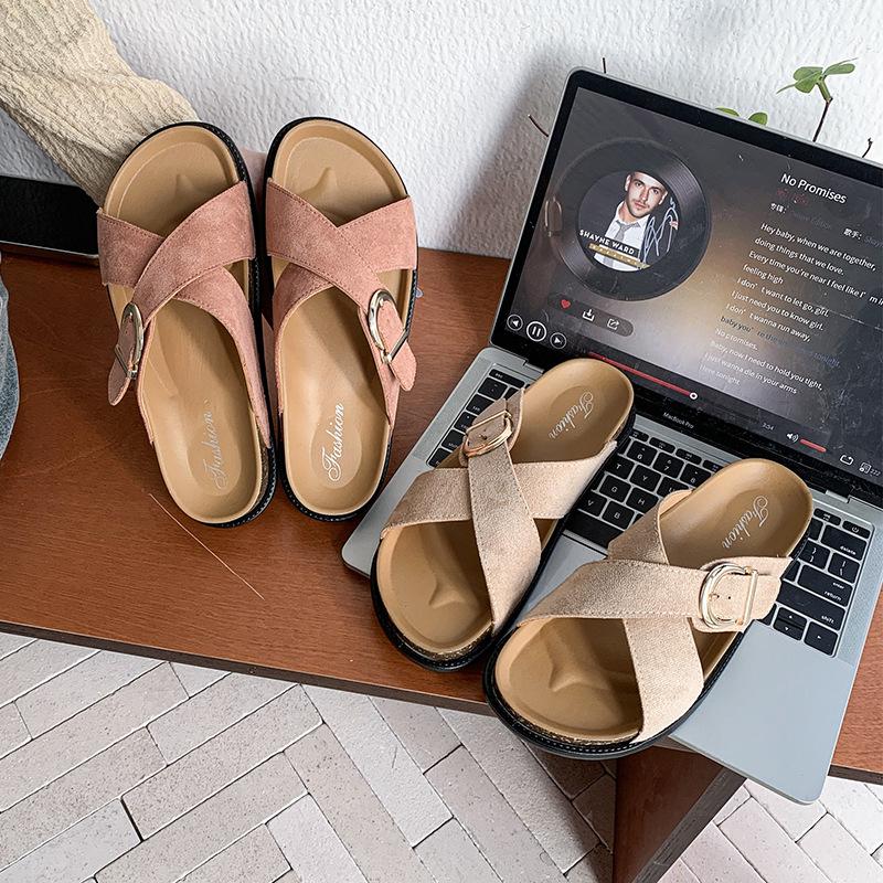 2025 Summer New Platform Sandals One Word with Buckle Sandals Fashion Korean Version Wear Birkenstock Large Size Sandals