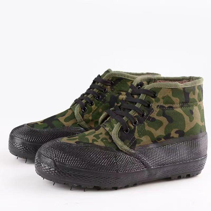 Men's High-Top Winter Velvet Cotton Shoes for Outdoor Cold Protection