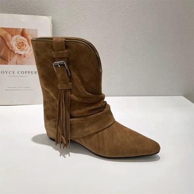 Кожа нишевая замша острый носок кисточка тонкие ботильоны женские 2025 осень и зима новые модные ботинки V-образный вырез ботинки Мартин