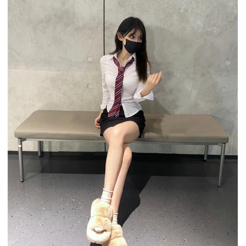 Chic Waist-Hugging JK Style Long Sleeve White Shirt - Versatile Slimming Winter Fashion for Women